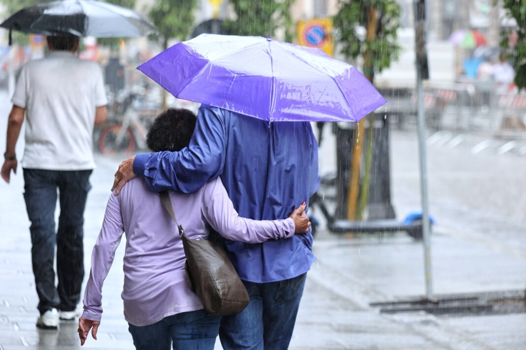 Prolungata al 19 agosto l'allerta meteo per temporali della Regione Toscana (foto Met)