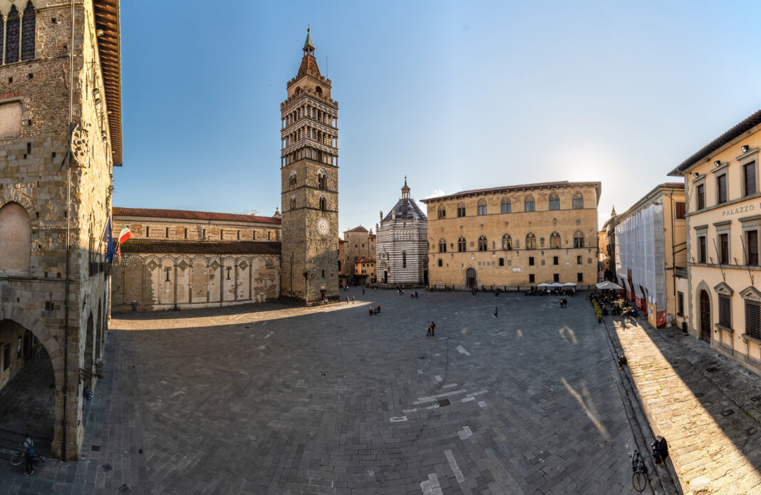 piazza del duomo pistoia