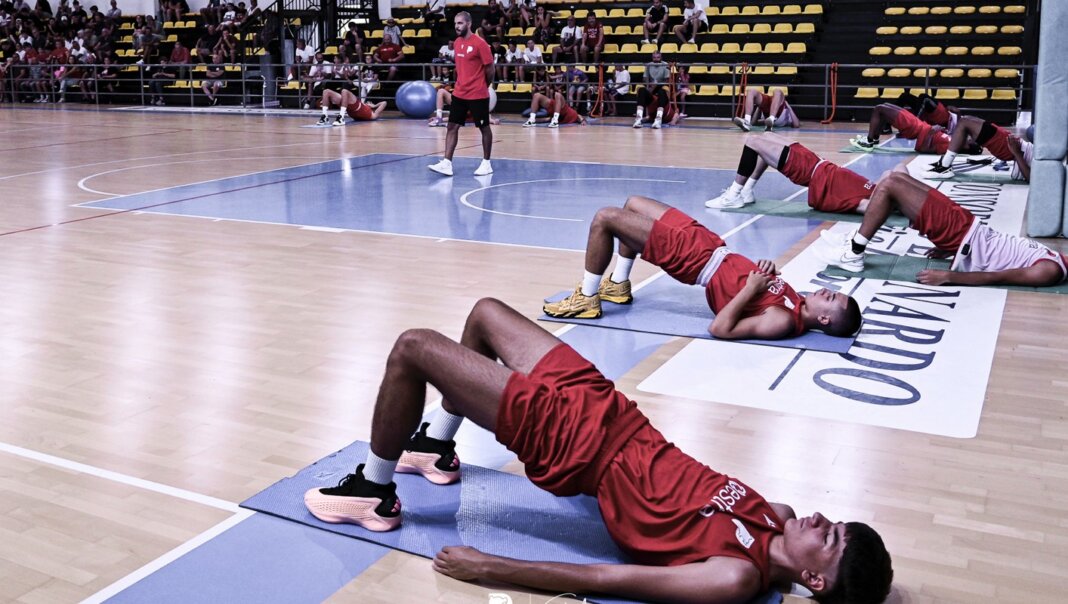 In 200 per il primo allenamento del Pistoia Basket 2000 (foto Pistoia Basket 2000)