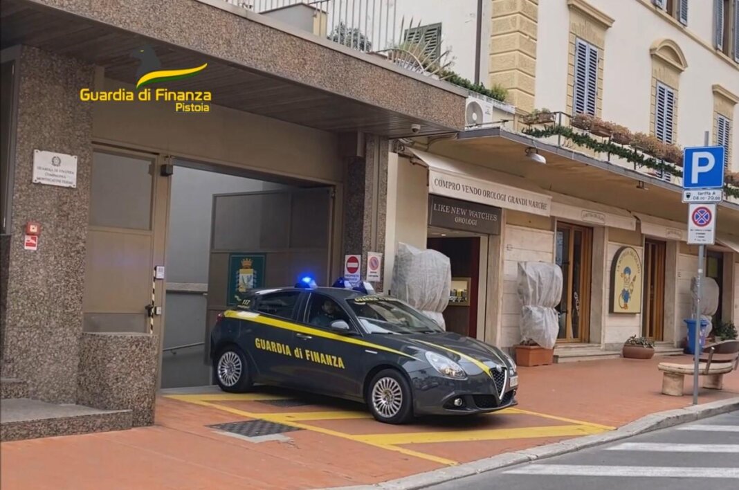 Truffa auto a Montecatini Terme, sequestro Guardia di Finanza