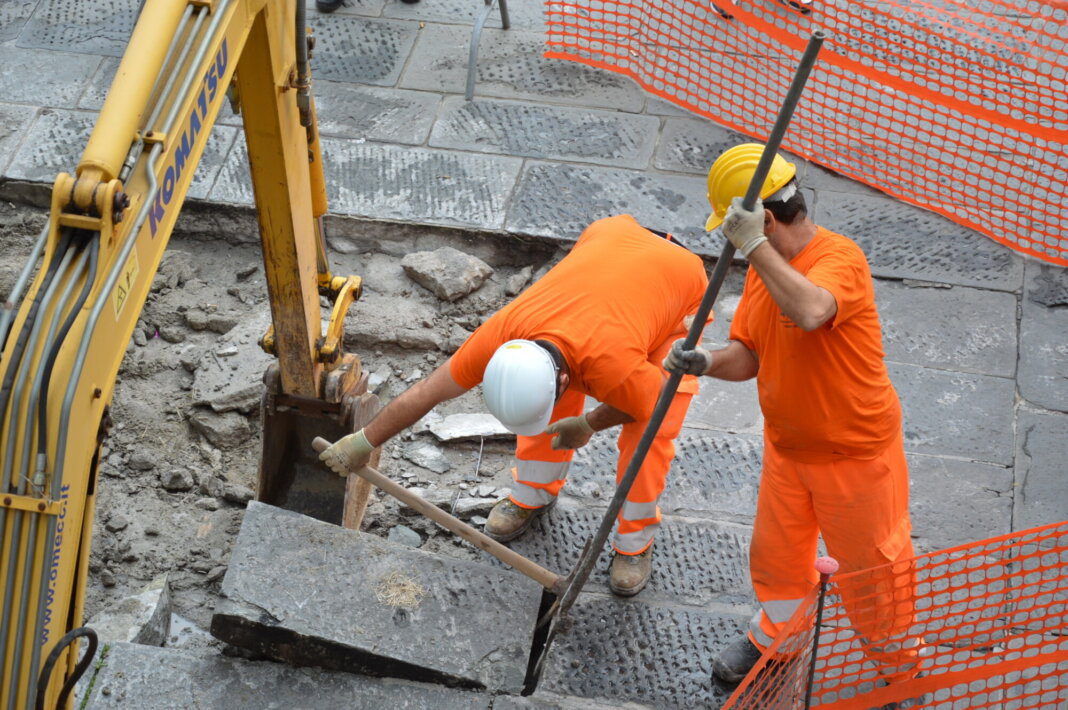 Lavori per 26mila euro a Pistoia per i lastricati di alcune strade comunali