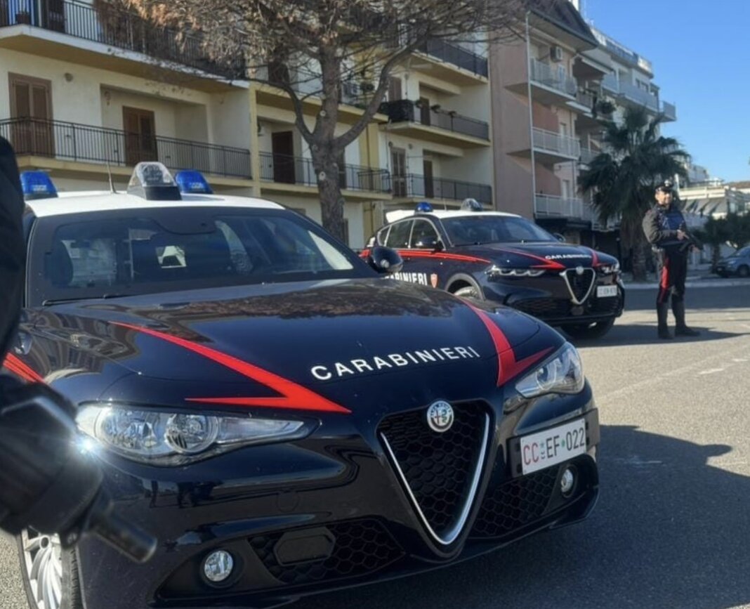 Un arresto e una denuncia nel blitz antidroga dei carabinieri in provincia di Pistoia