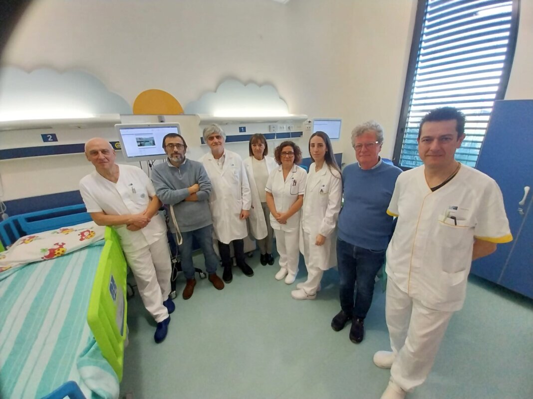 Due ecografi e apparecchi per l'epilessia: doppia donazione al San Jacopo