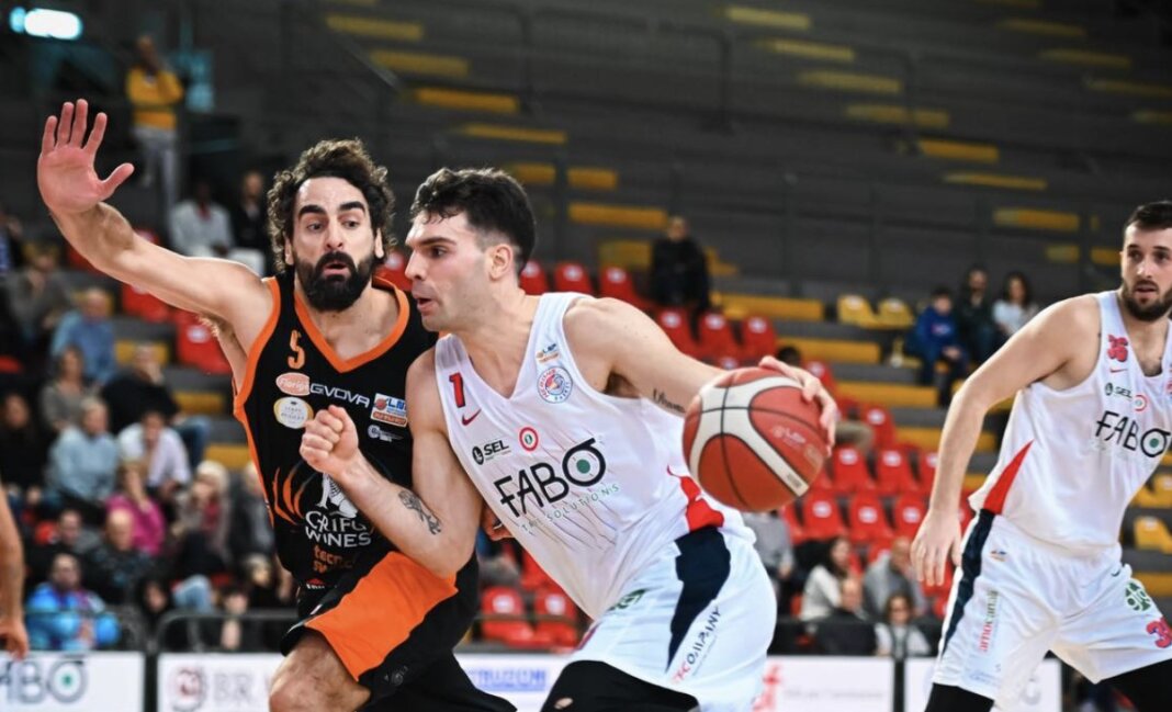 Basket B nazionale, Fabo Herons travolto e il presidente si infuria