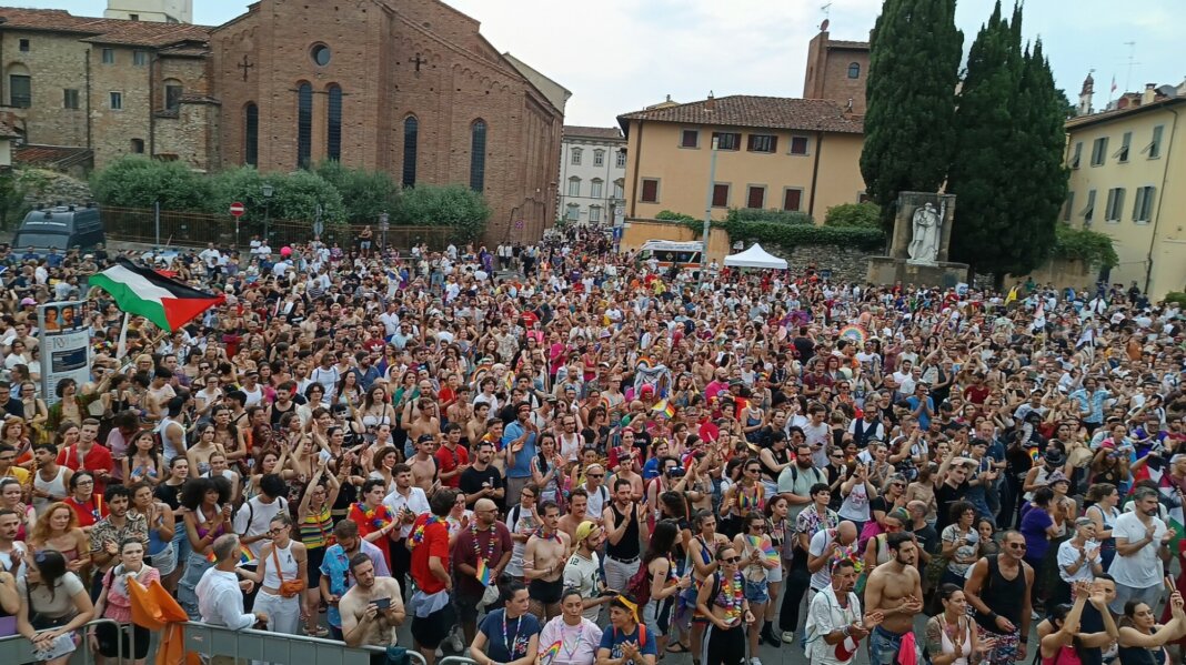 Patrocinio di Pistoia al Toscana Pride, Indipendenza: 