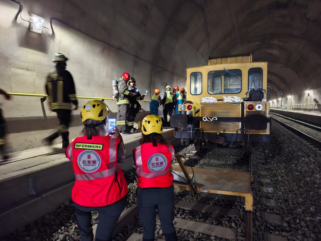 Ok l'esercitazione di emergenza ferroviaria nella galleria di Serravalle