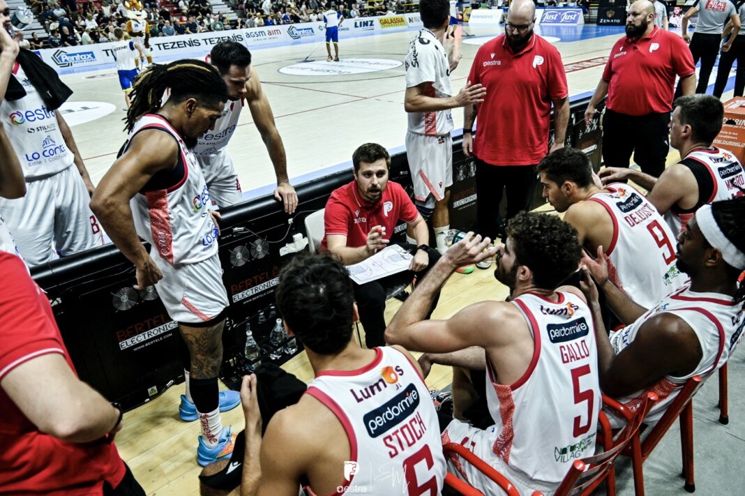Esordio casalingo per il Pistoia Basket 2000: al Lumosquare arriva Bergamo