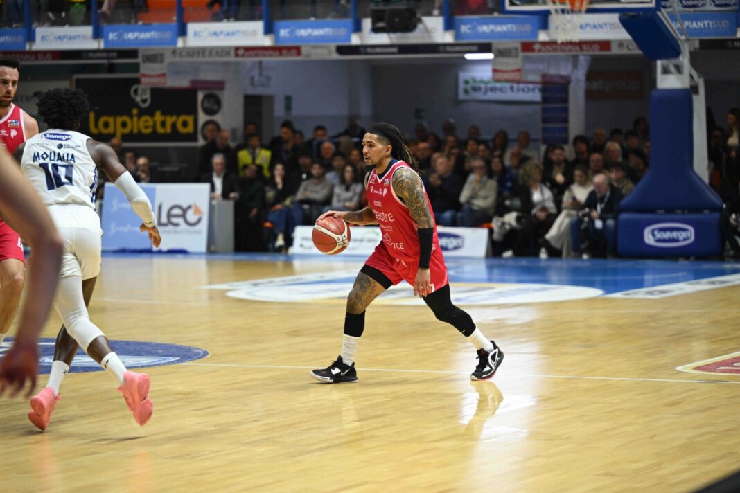 Pistoia Basket 2000, continua il momento no