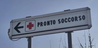 Messina, donna getta acido contro il suo avvocato: il legale è grave in ospedale