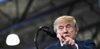 Trump e la mappa con lo Stretto di Hormuz: “Nuovo territorio Usa”. Ira di Teheran: “Illusione che correggeremo”