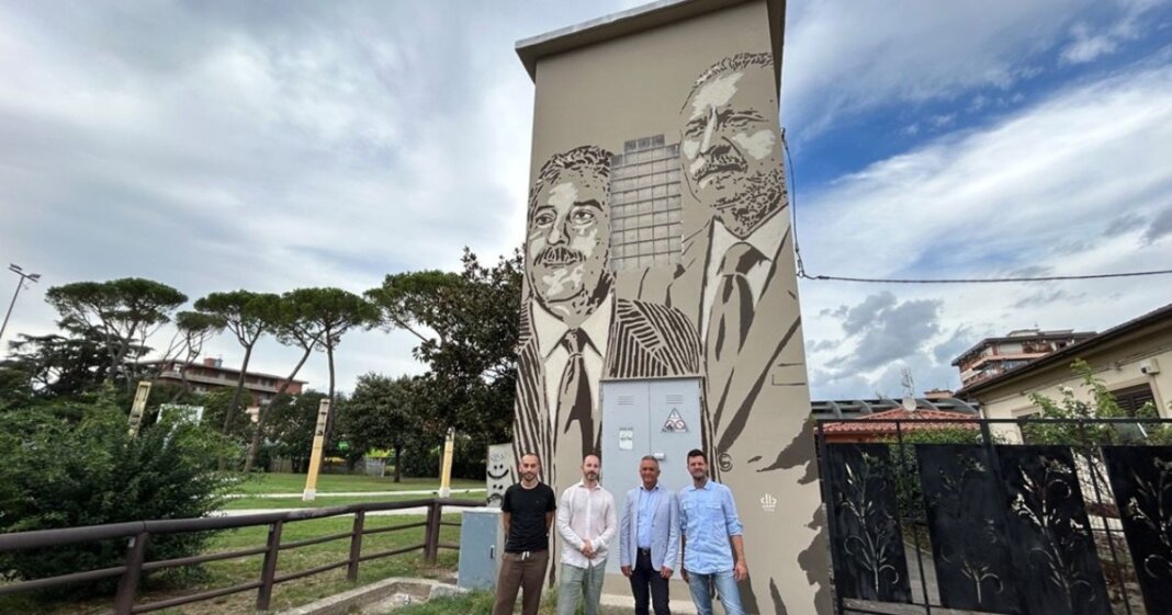 montecatini, una cabina elettrica raffigura i volti di falcone e borsellino