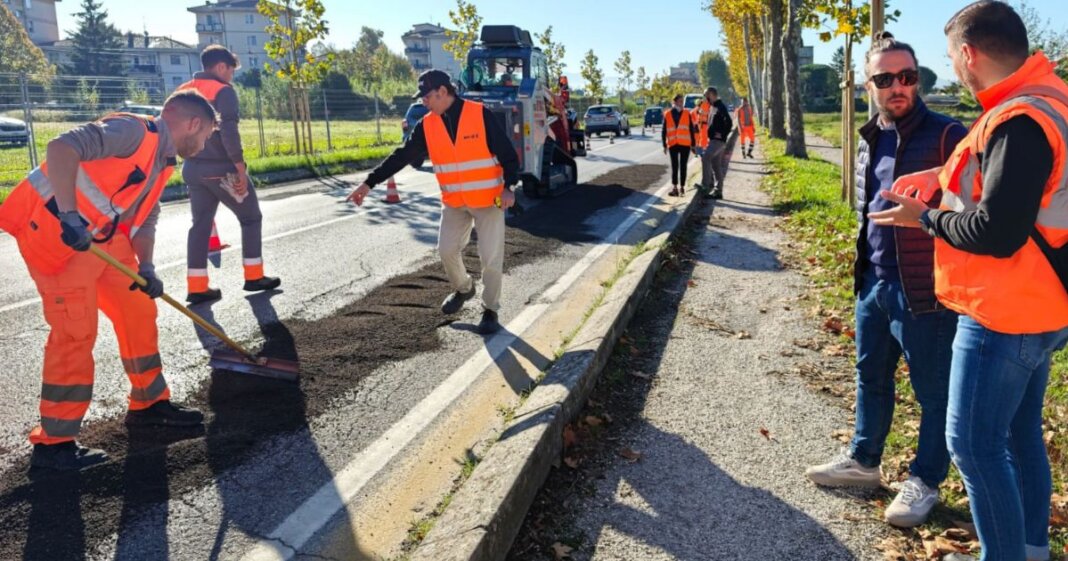 Nuovo strumento di asfaltatura presentato dal comune di pistoia